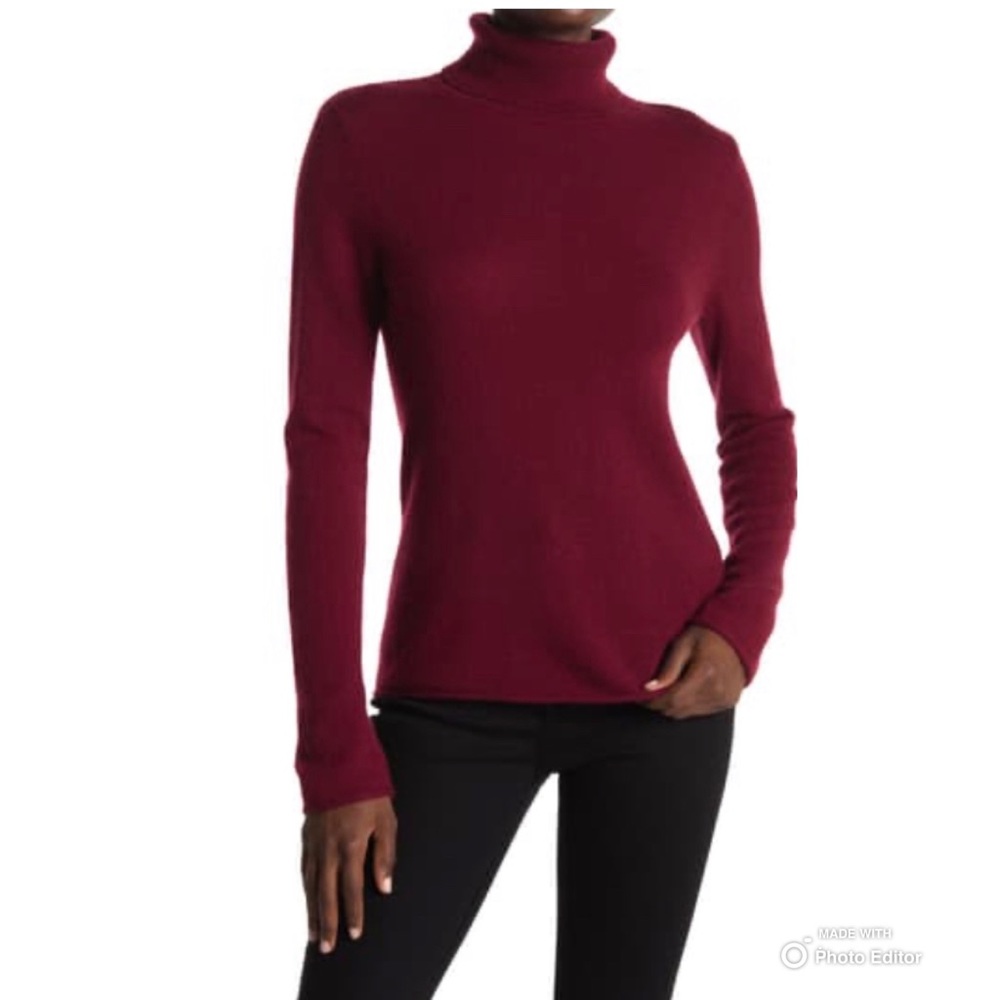 1901 Red Merino Wool Blend Turtleneck